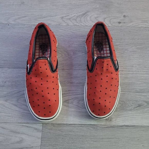 Vans Shoes - Vans canvas embroidery polka dot size WS 8 ladybug print excellent condition
